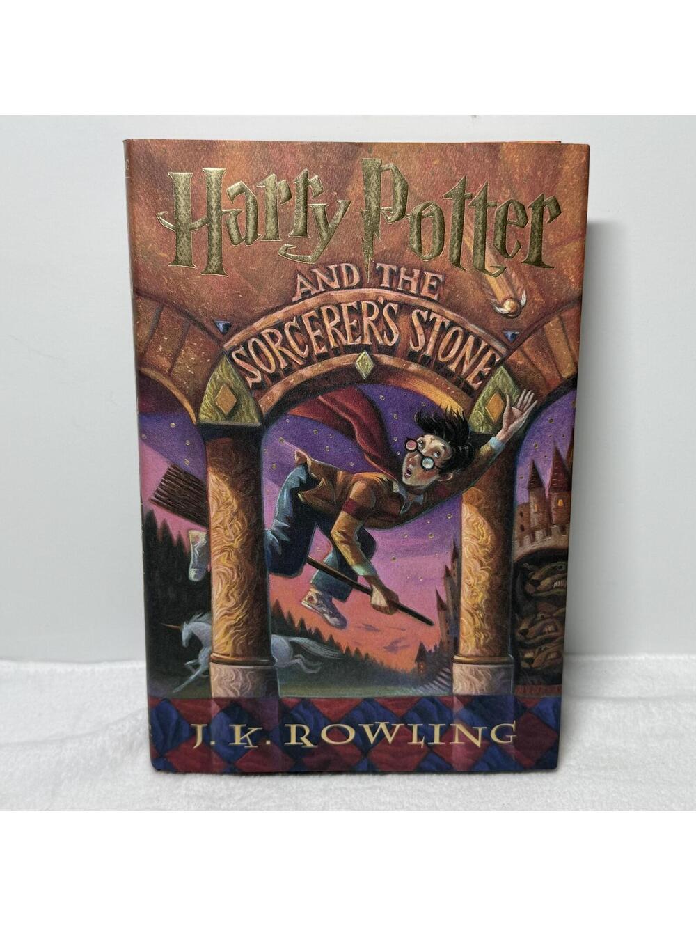 Harry Potter and the Sorcerer’s Stone HC DJ Year 1 1998 Scholastic Rowling